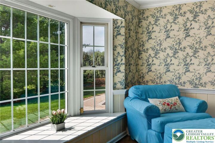 Property Photo:  2975 Macungie Road  PA 18049 