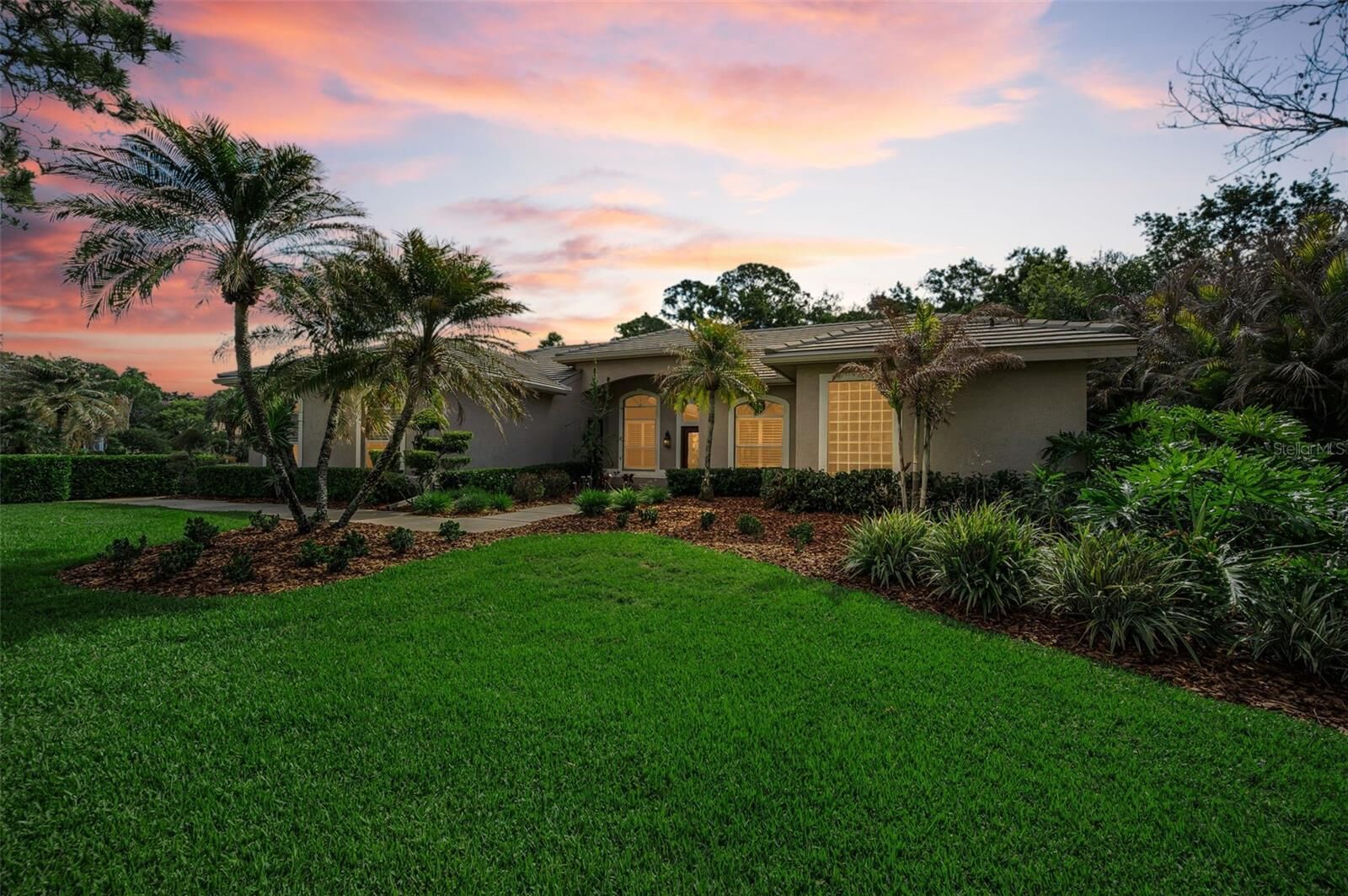 Property Photo:  30 Turtle Creek Circle  FL 34677 