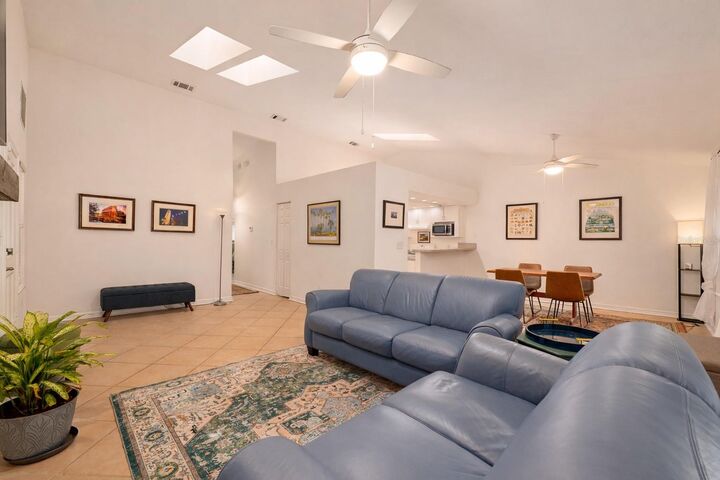 Property Photo:  3953 NW 7th Place  FL 32607 