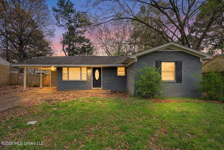 Property Photo:  1395 Main Street  MS 38671 