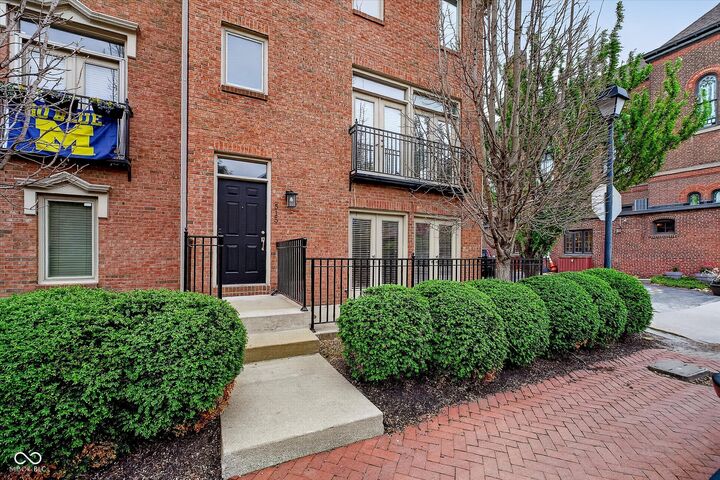 Property Photo:  515 E New York Street  IN 46202 