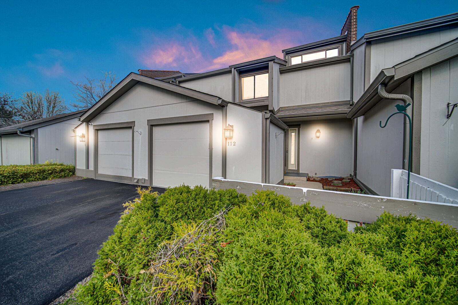 Property Photo:  112 Chicory Court  IL 60008 