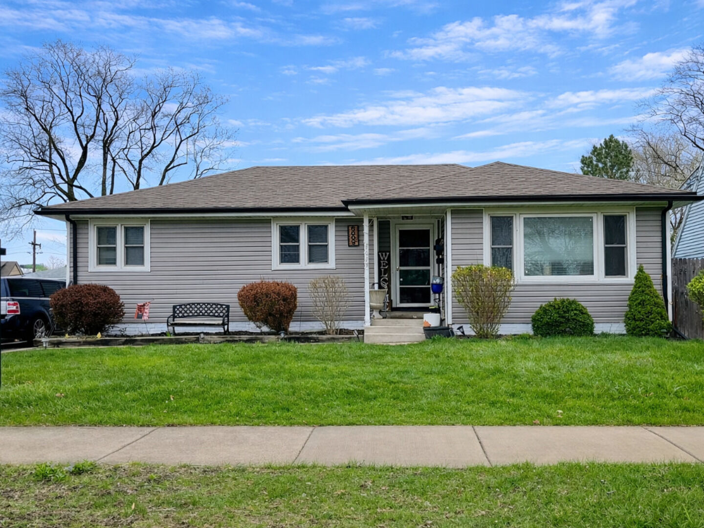 Property Photo:  8009 Lavergne Avenue  IL 60459 