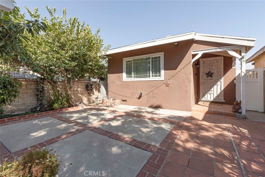 Property Photo:  13158 Carl Street  CA 91331 