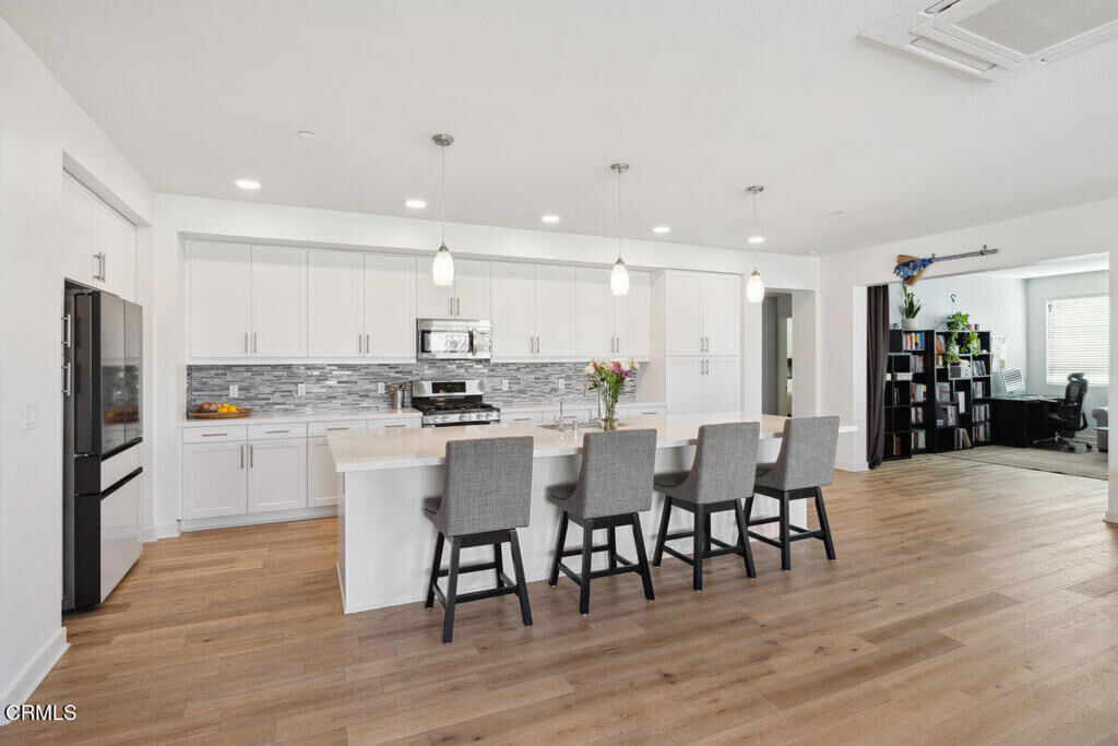 Property Photo:  2800 Wagon Wheel Road 304  CA 93036 