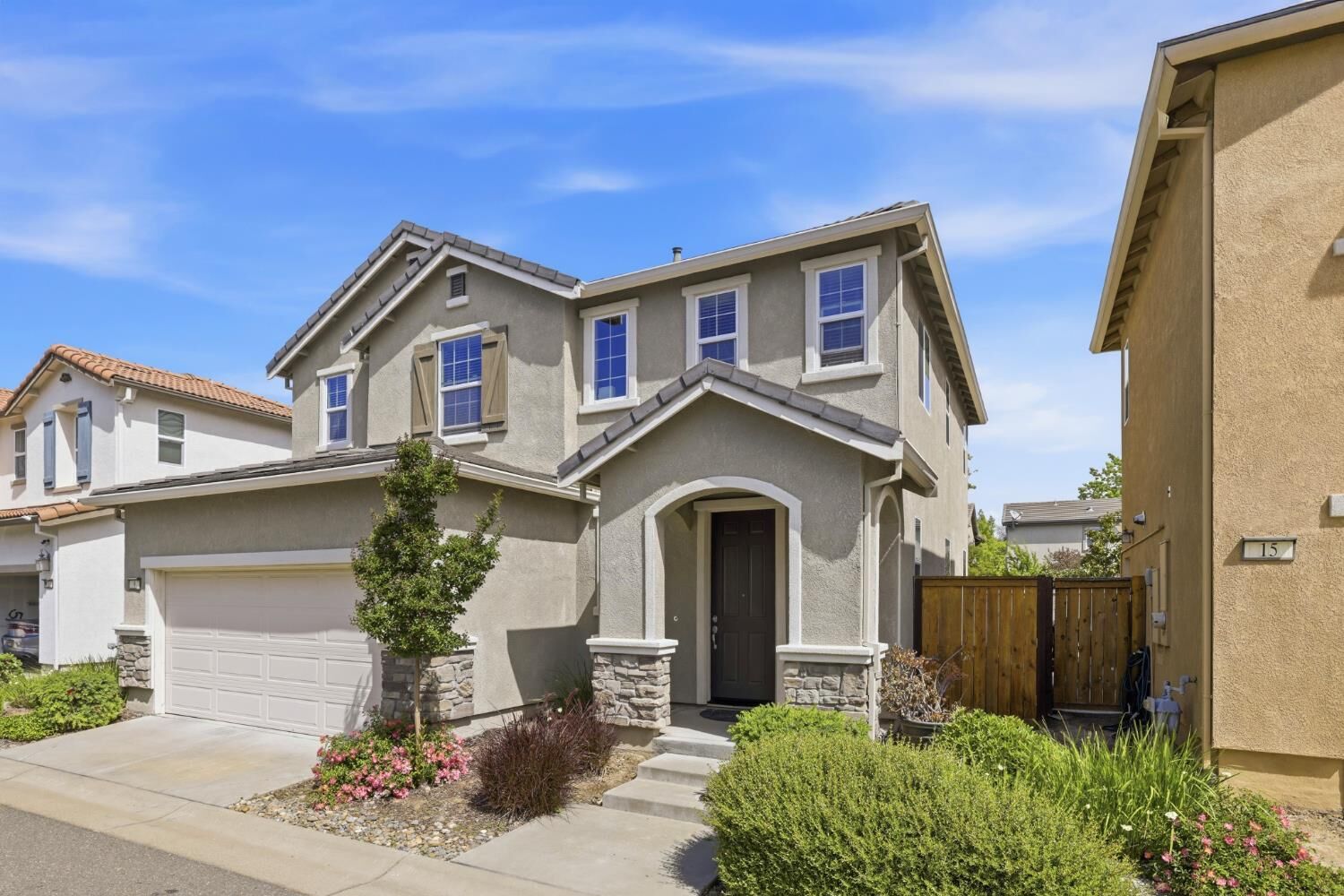 Property Photo: 9 Sea Hawk Place CA 95835