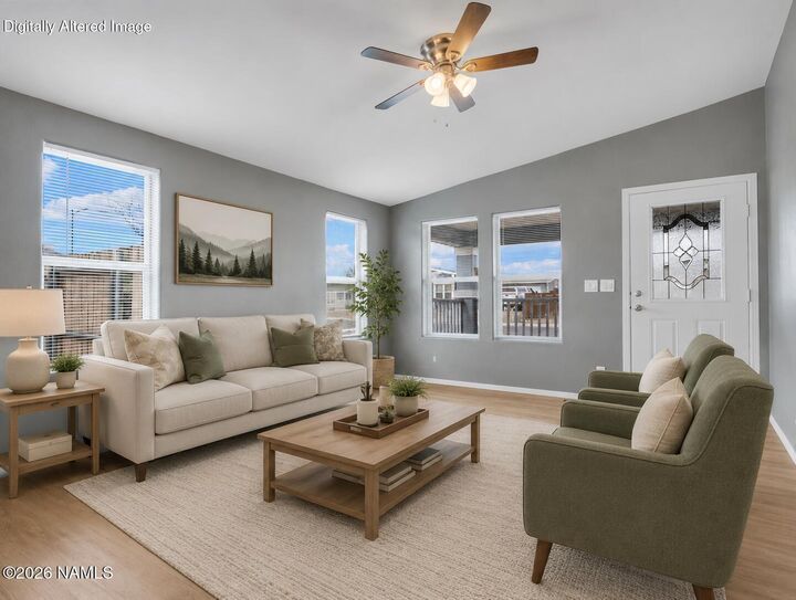 Property Photo:  162 Pinecrest Trail  AZ 86046 