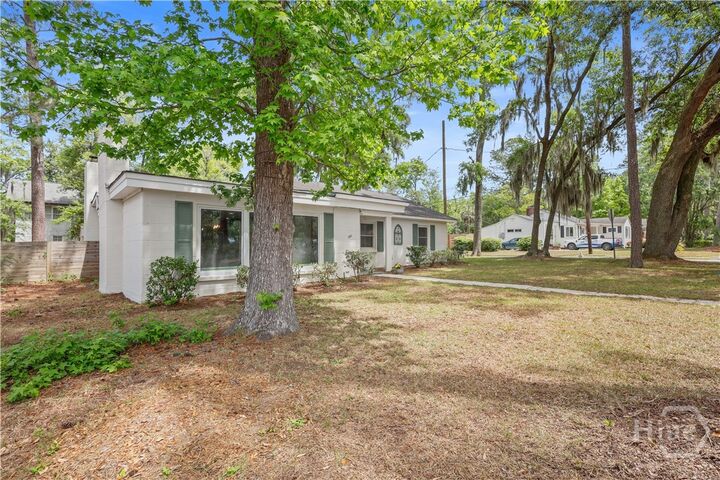 Property Photo:  1650 E Duffy Street  GA 31404 
