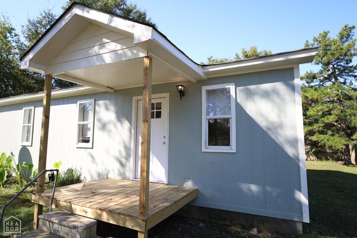 Property Photo:  717 Ellis Ave  AR 72472 