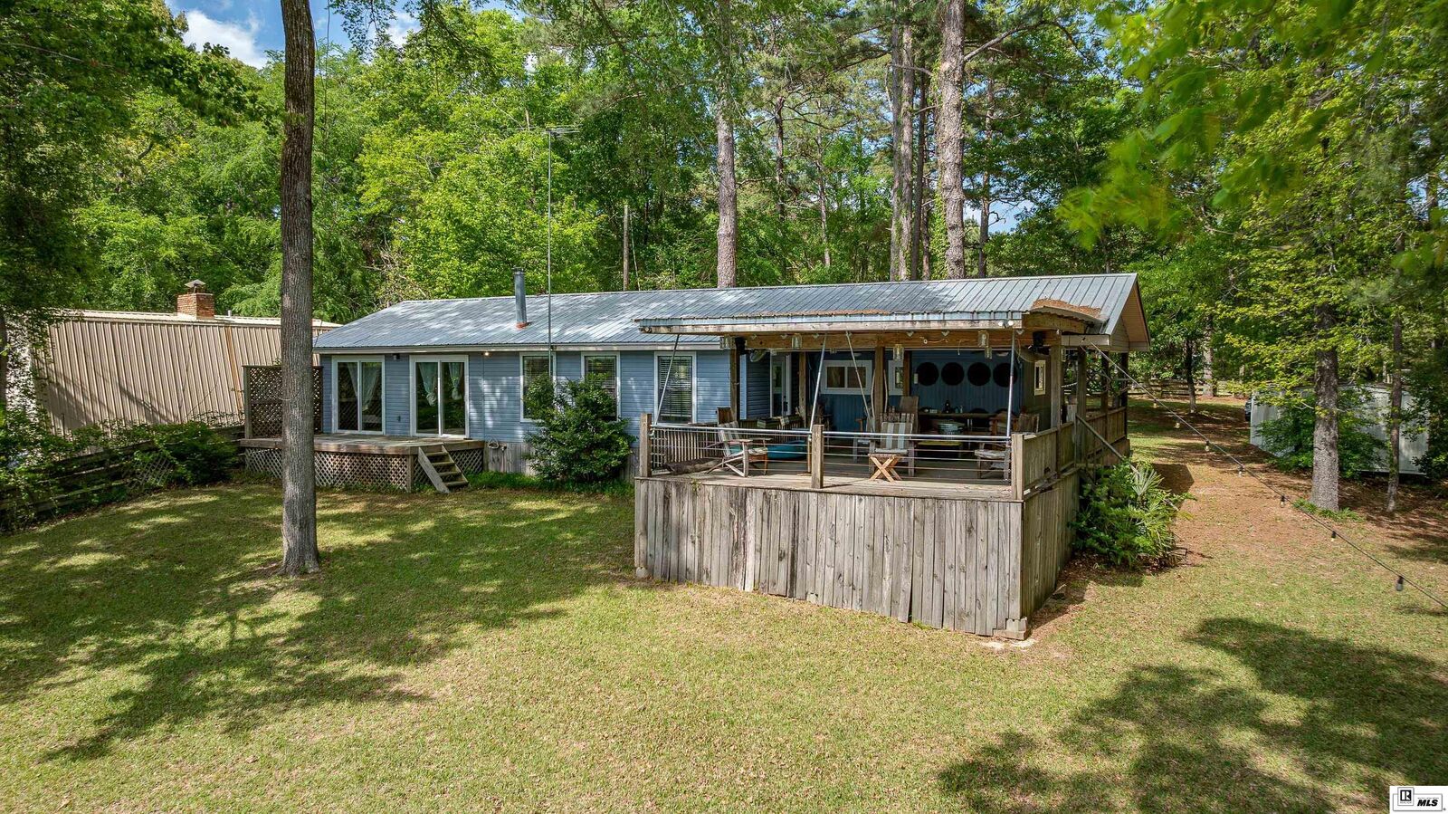 Property Photo:  674 Sandfield Road  LA 71241 