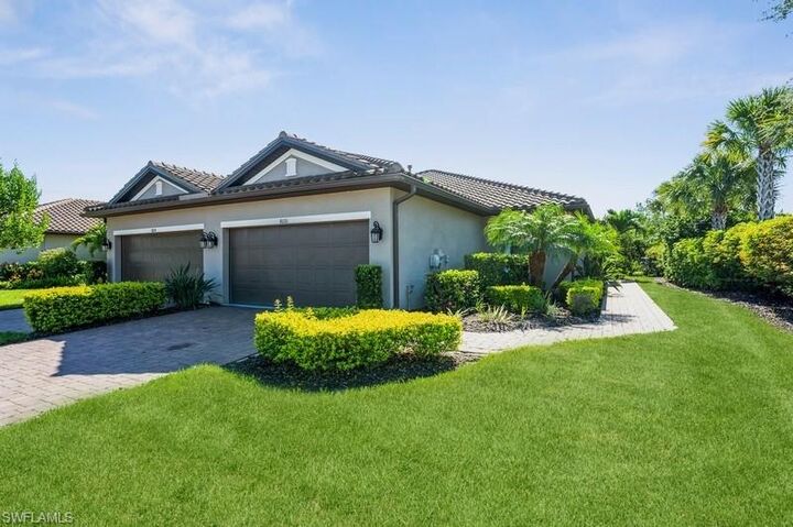 Property Photo:  8070 Calle Canovas St  FL 34114 