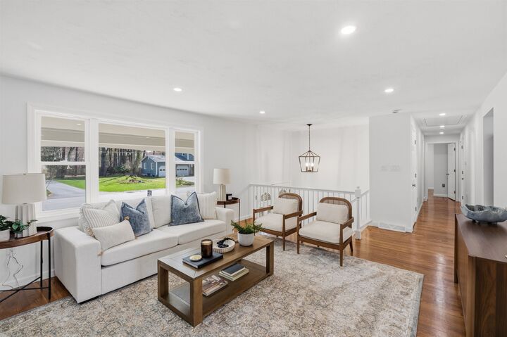 Property Photo:  12 Fernwood Drive  NH 03054 