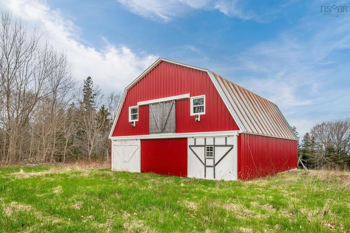 1767 Stronach Mountain Road — photo 1