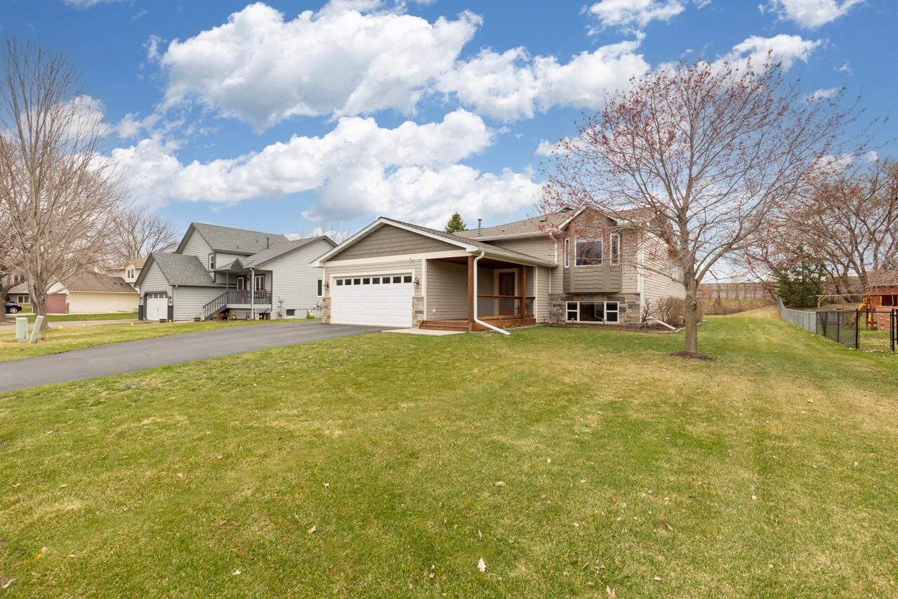 Property Photo:  8537 Chanhassen Hills Drive S  MN 55317 