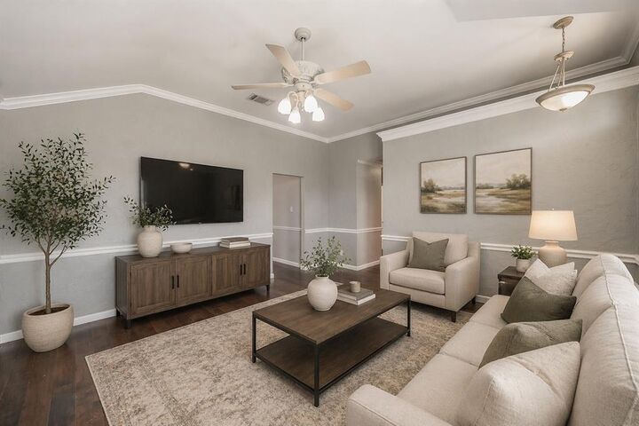 Property Photo:  520 Kelley Court  TX 76120 