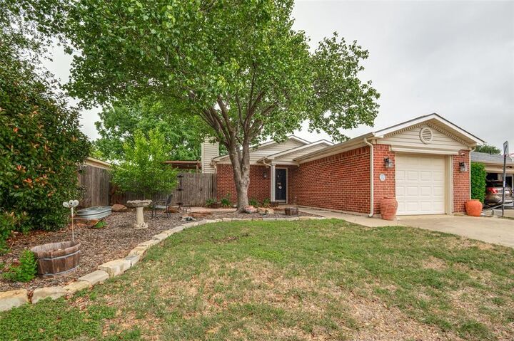 Property Photo:  5624 Northfield Drive  TX 76179 