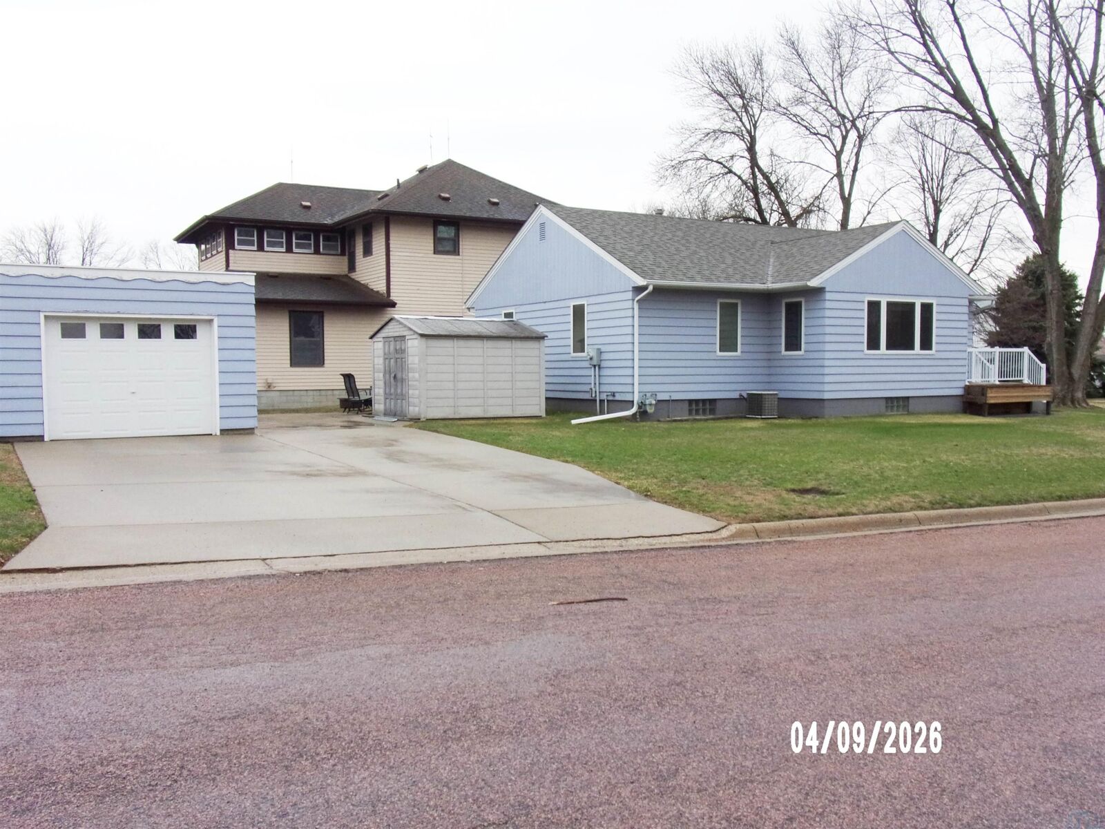 Property Photo:  1322 Avenue I  IA 51023 