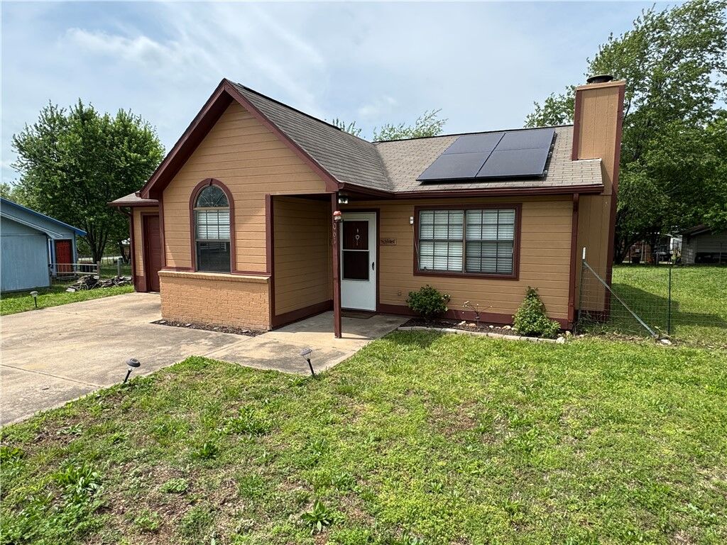 Property Photo:  1061 Massey Street  AR 72722 