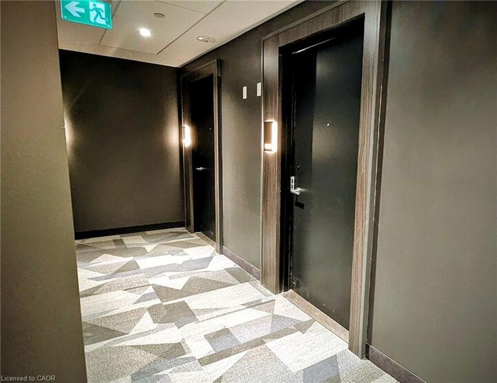 Photo de la propriété:  15 Wellington Street S 1510  ON N2G 0E4 