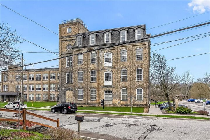 Property Photo: 140 West River Street 405 ON N3L 3E2
