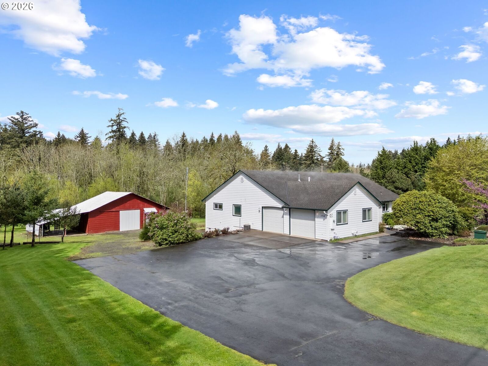 Property Photo:  1716 SE 283rd Ave  WA 98607 