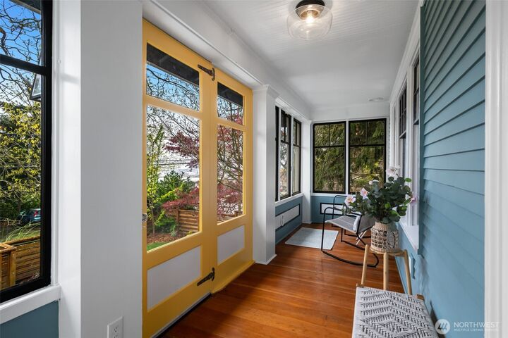 Property Photo:  3258  14th Avenue W  WA 98119 