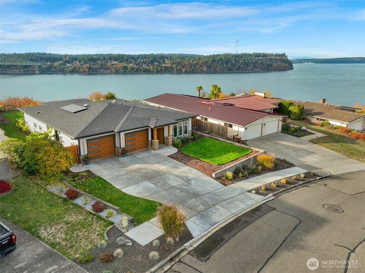 Property Photo:  2512  Vista View Drive  WA 98406 