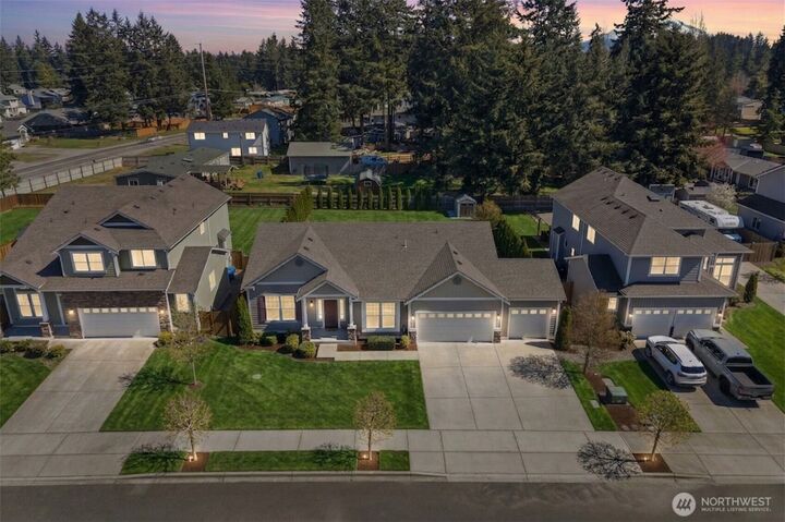 Property Photo:  20109  61st Ave Ct  E  WA 98387 