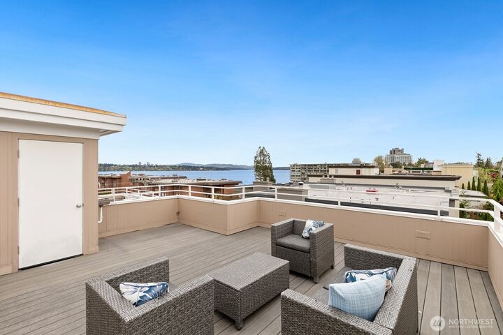 Property Photo:  2341  43rd Avenue E  WA 98112 