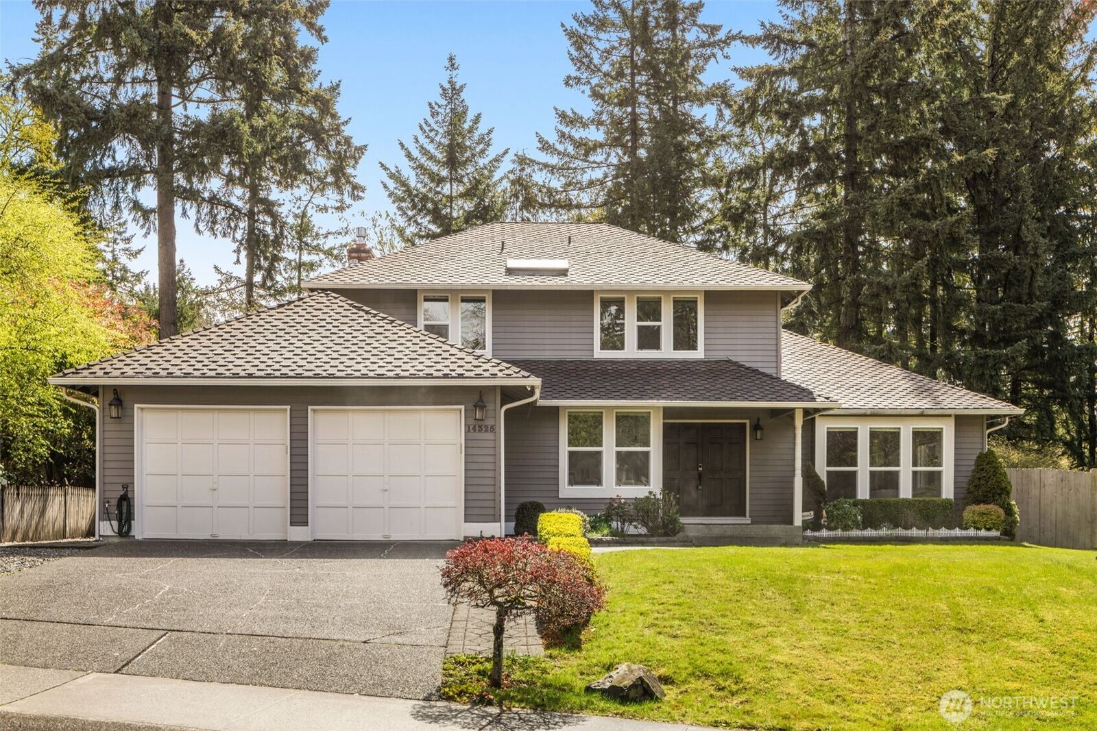 Property Photo:  14325 SE 63rd Street  WA 98006 