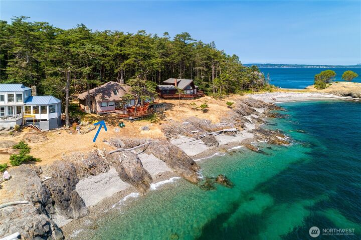 Property Photo:  190  Island Drive  WA 98250 