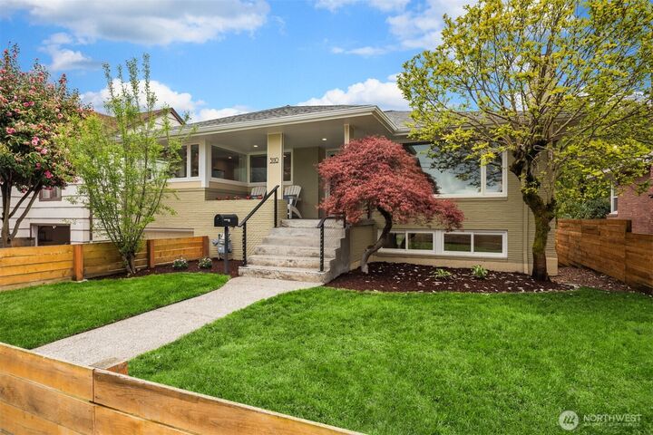 Property Photo:  3110  12th Avenue S  WA 98144 