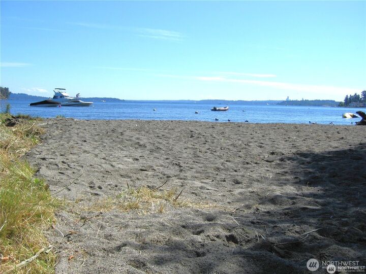 Property Photo:  11855  89th Place NE  WA 98034 