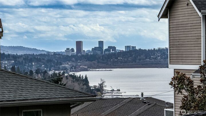 Property Photo: 11855 89th Place NE WA 98034