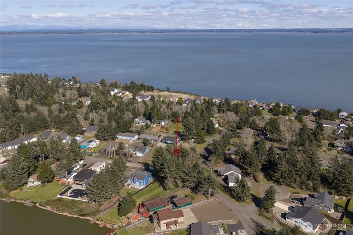 Property Photo:  298  Glacier Court SE  WA 98569 