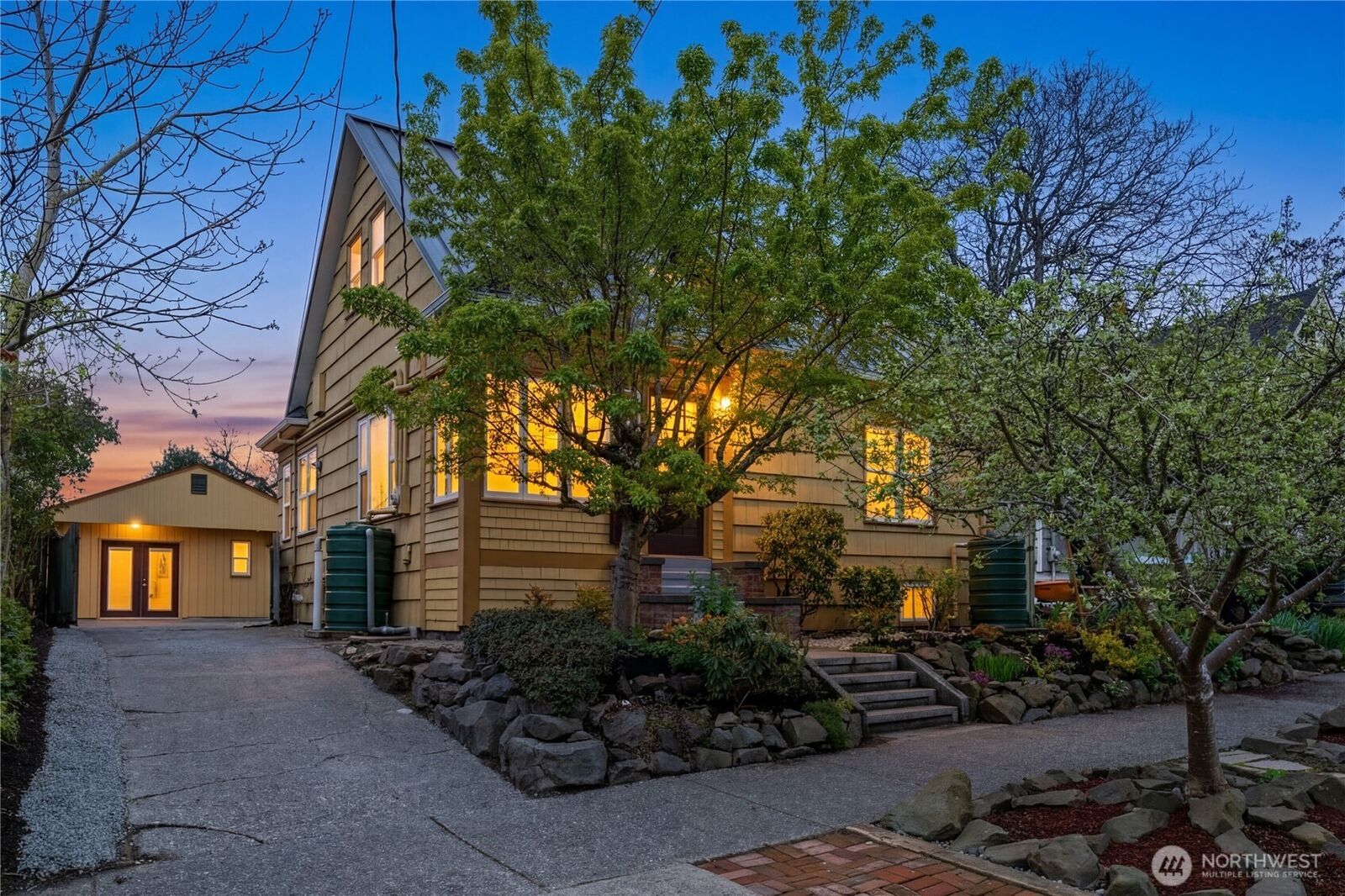 Property Photo:  6737  27th Avenue NW  WA 98117 