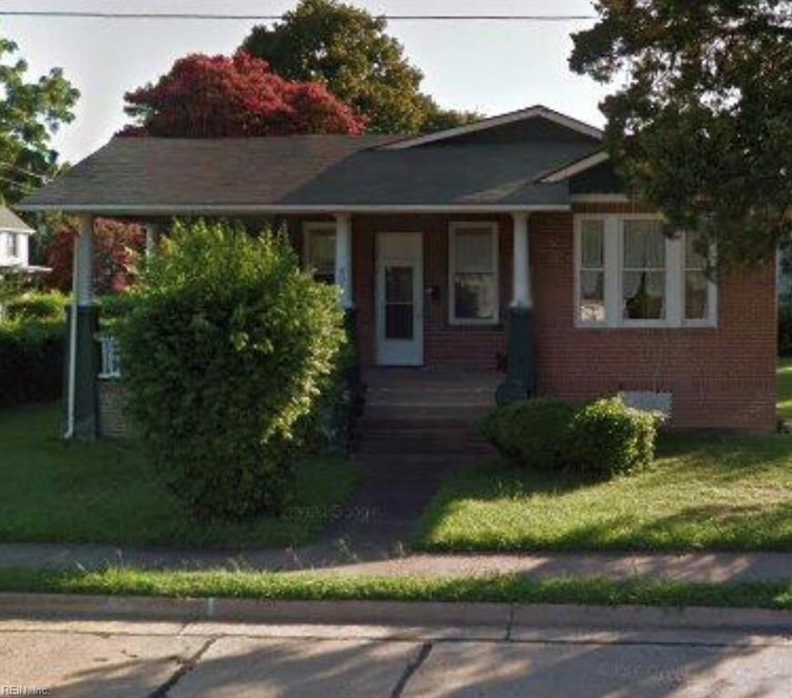 Property Photo:  801 E Mercury Blvd  VA 23663 