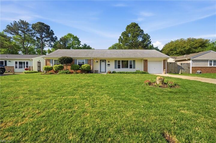 Property Photo: 3961 W Colonial Pw VA 23452