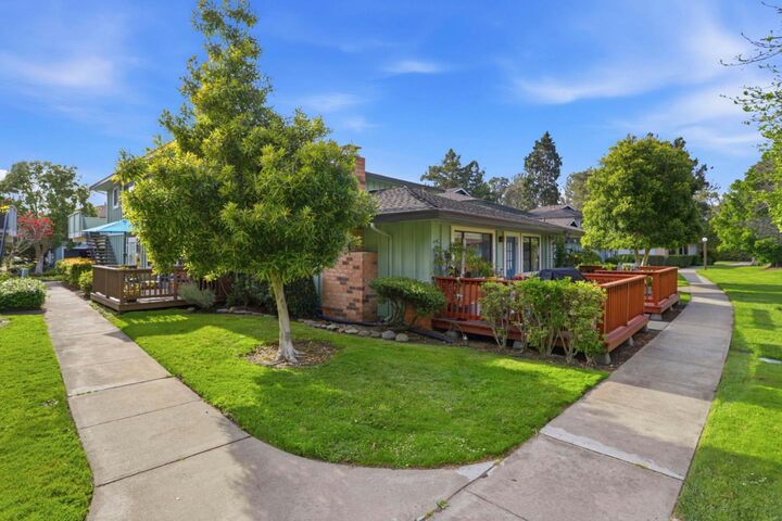 Property Photo:  922 Ponselle Lane 1  CA 95010 