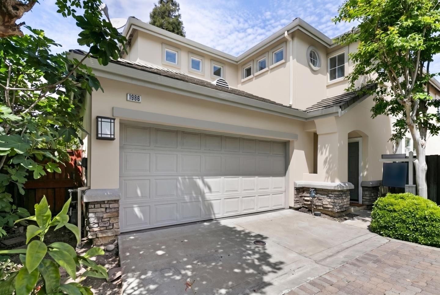 Property Photo:  1986 Wayne Circle  CA 95131 