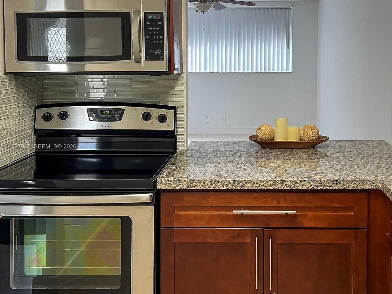 Property Photo: 211 NE 8th Ave 107 FL 33009