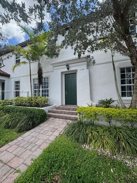 Property Photo:  17138 SW 93rd St 17138  FL 33196 