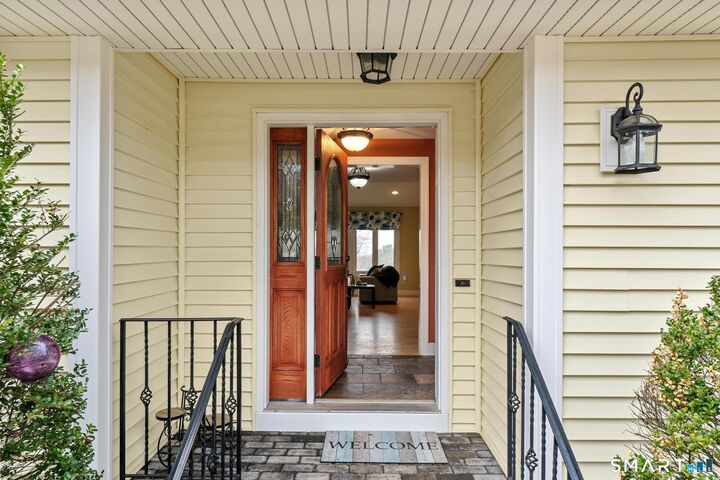 Property Photo:  36 Bouldercrest Lane  CT 06066 