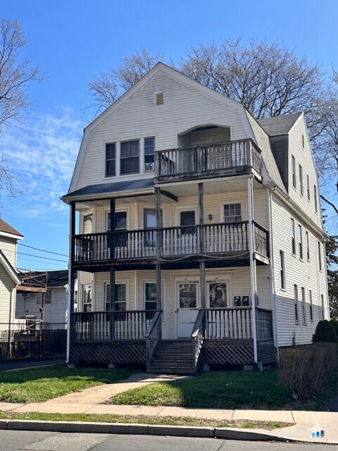 Property Photo:  341 Stanley Street  CT 06051 