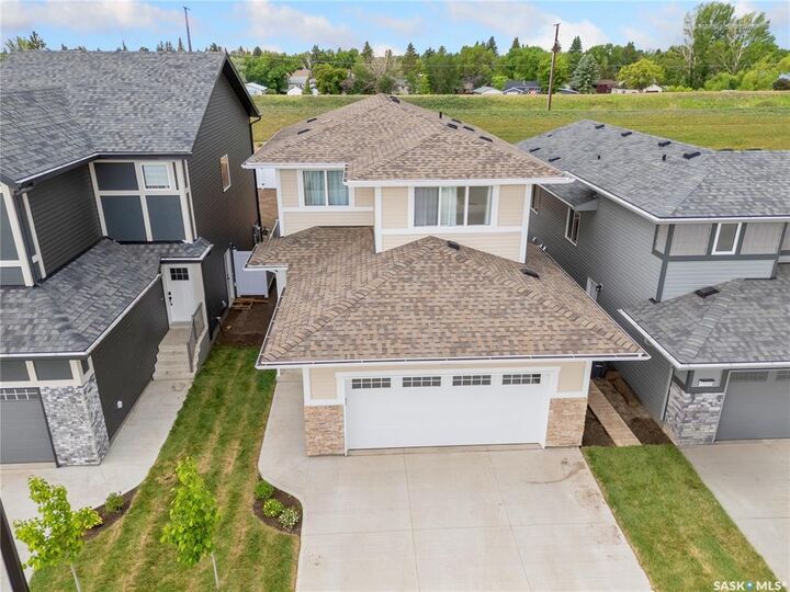 Property Photo: 304 Pepper Place SK S7V 1S7