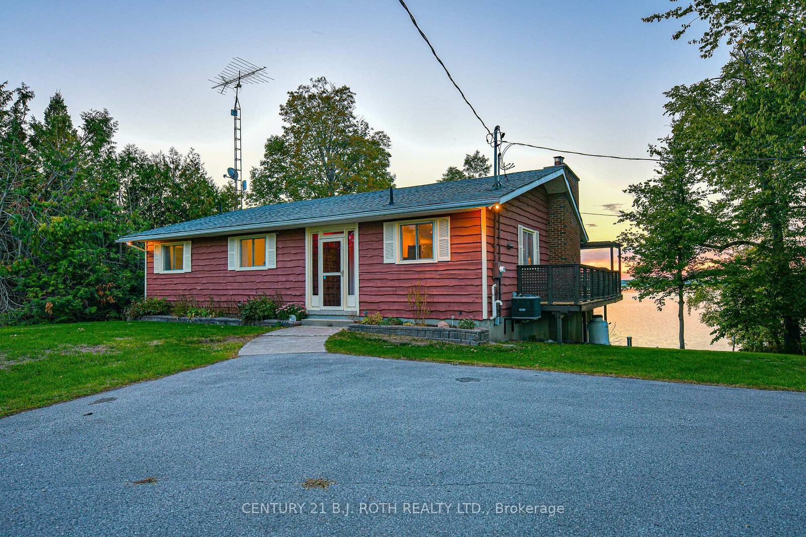 Photo de la propriété:  71 Campbell Beach Road  ON L0K 1B0 