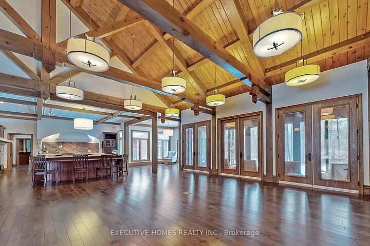 7651 Milburough Line — photo 1