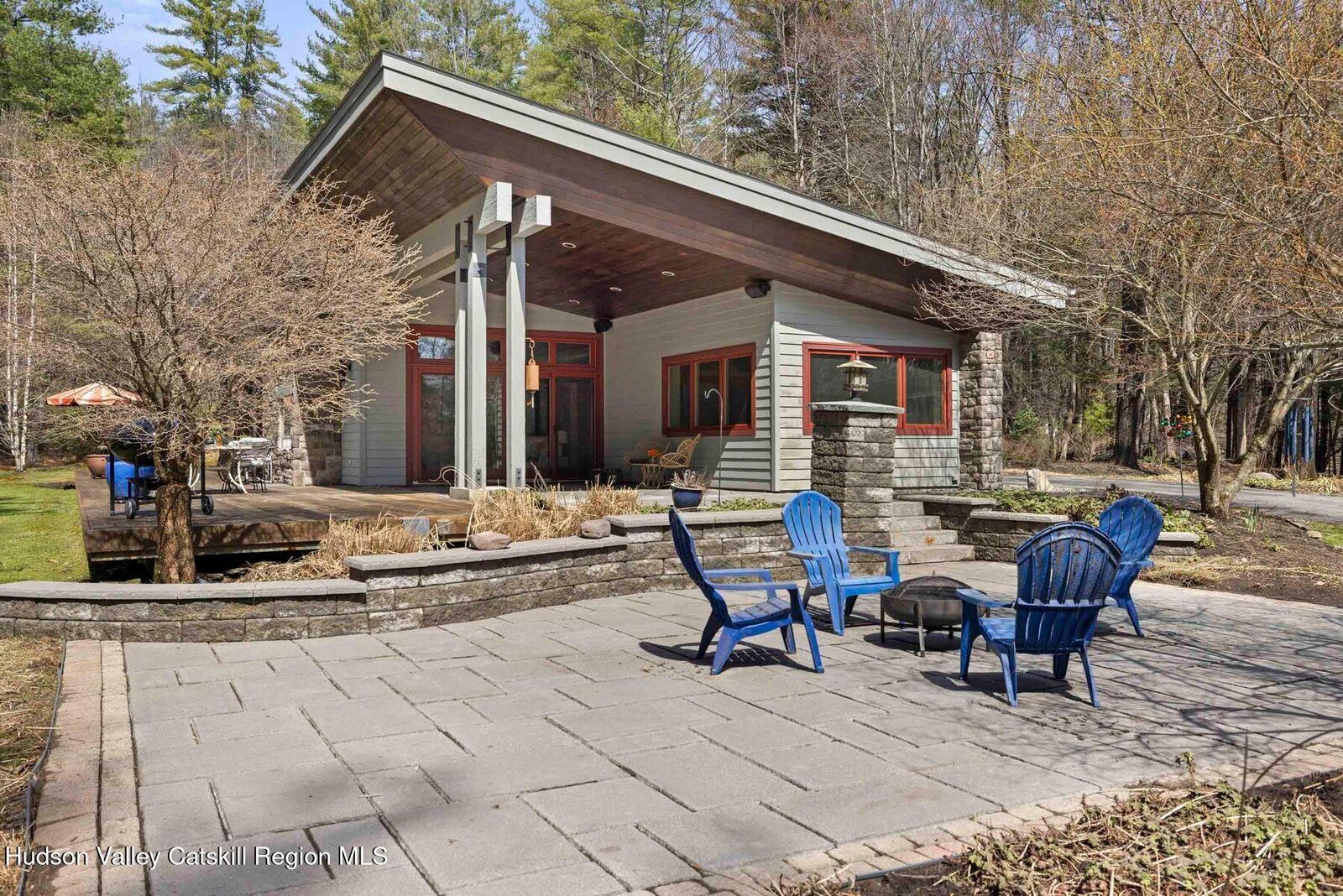 Property Photo:  41 Shultis Farm  NY 12409 