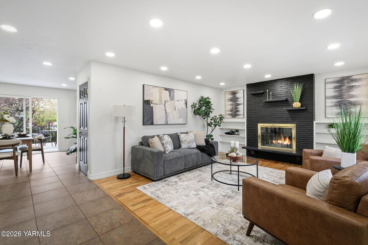 Property Photo:  6210 W Yakima Ave  WA 98908 