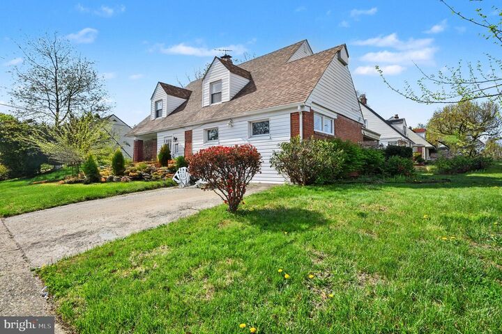 Property Photo:  916 E Gowen Avenue  PA 19150 